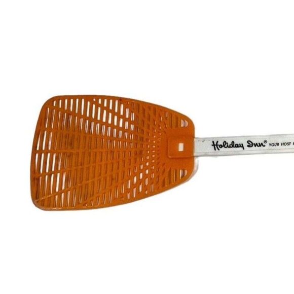 VTG AD FLY SWATTER HOLIDAY INN YOUR HOST FROM COAST TO COAST Orange And White - Picture 1 of 4